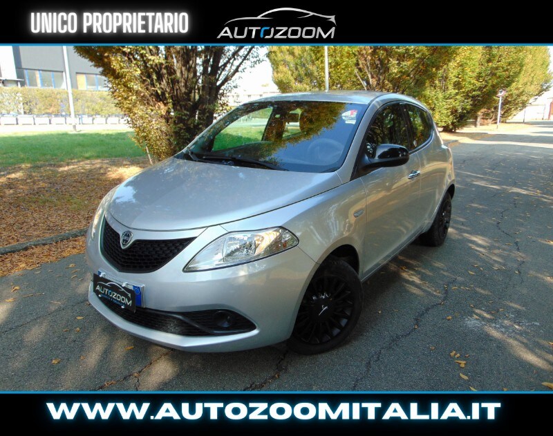 Foto LANCIA Ypsilon 3ª serie